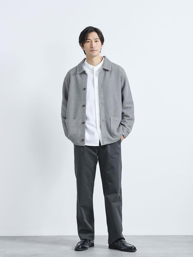 襟付きカーディガンで叶う大人の余裕