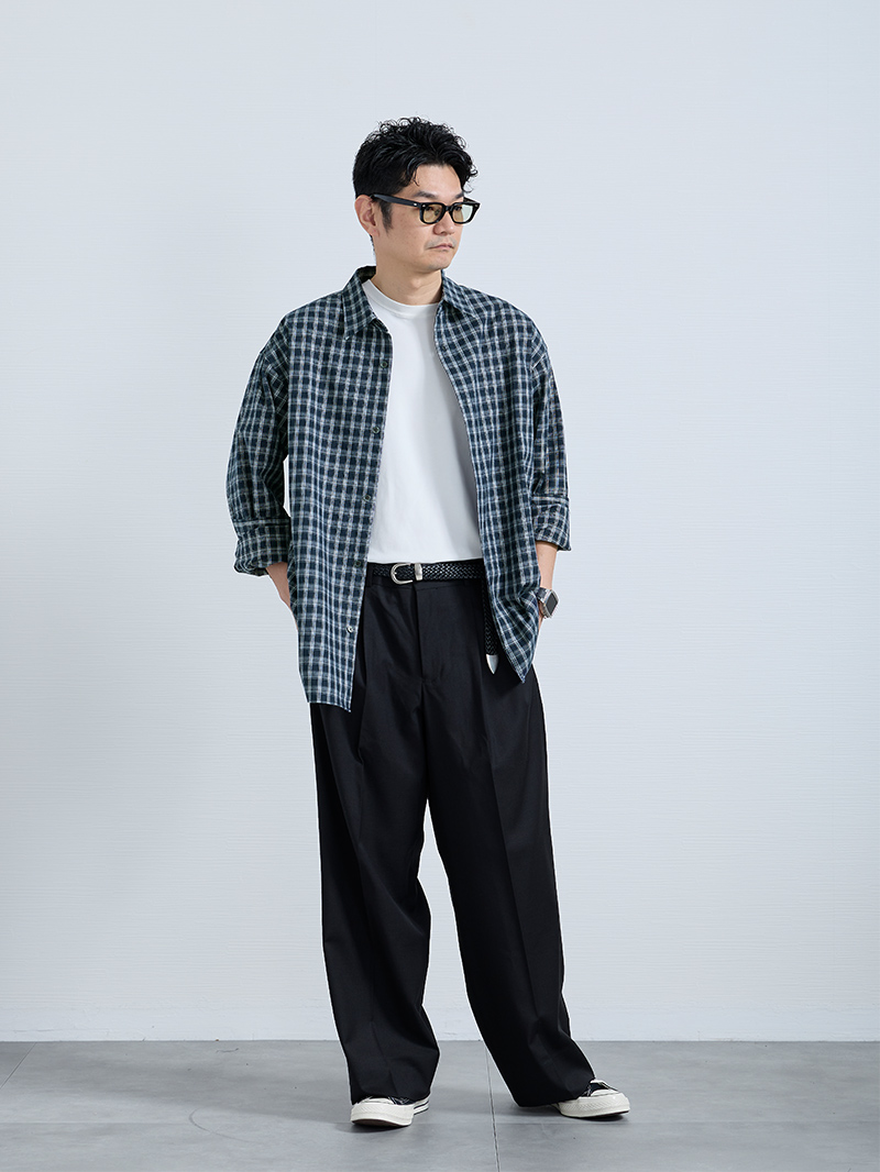 大人の余裕を演出できるチェックシャツ