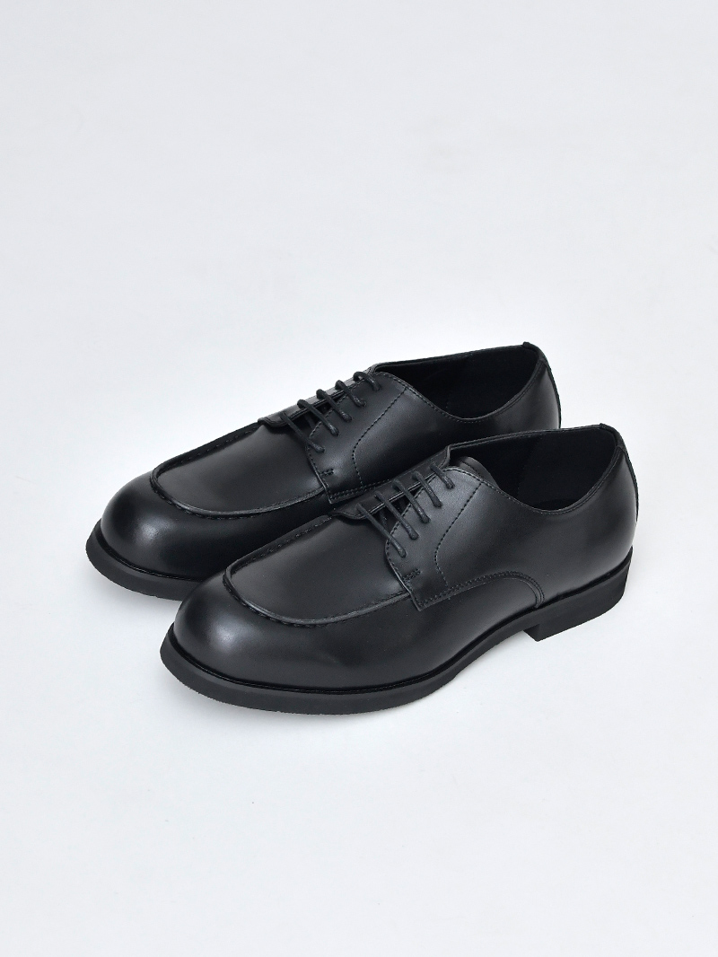 Uチップシューズ