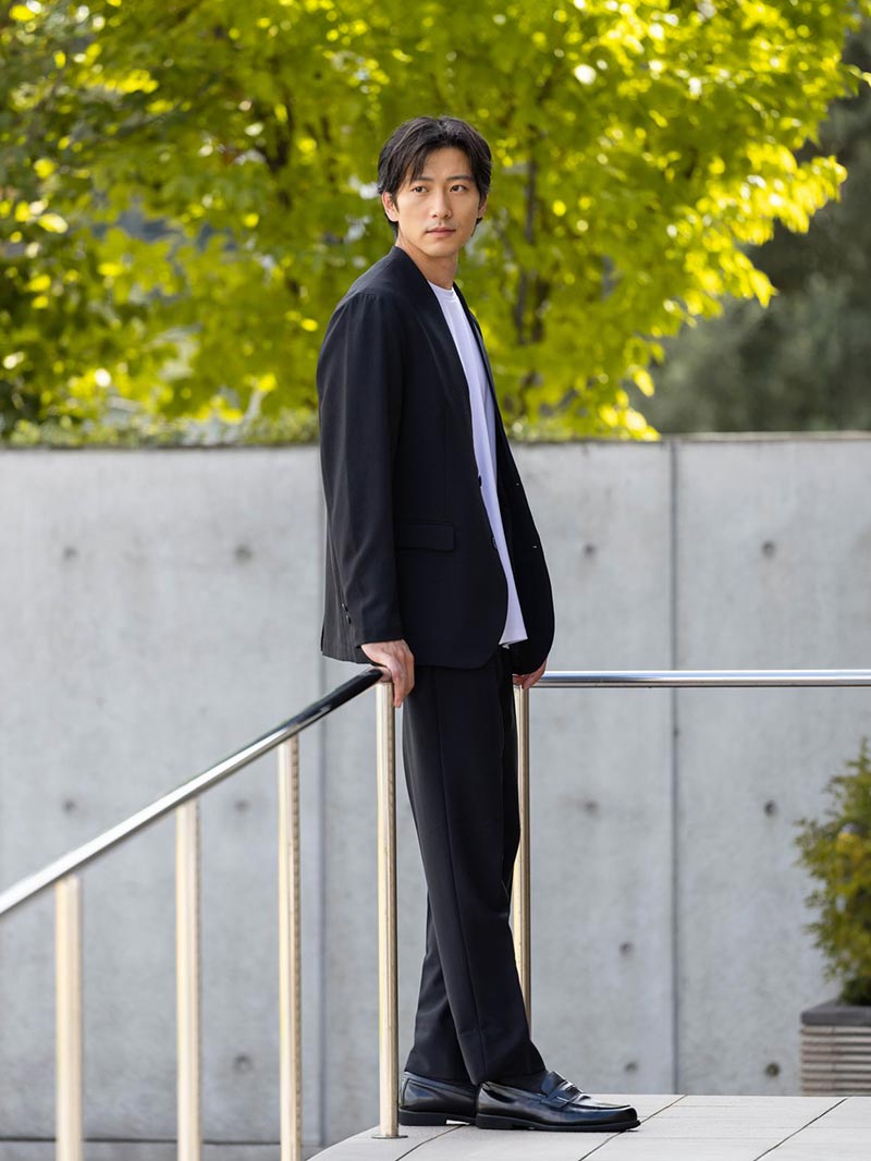 羽織でキレイめを足したオフィカジスタイル