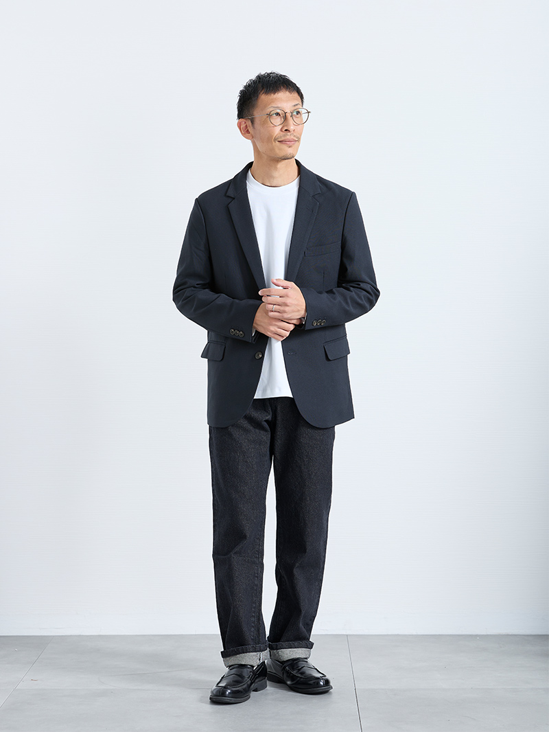 抜け感が鍵。大人のジャケパンスタイル