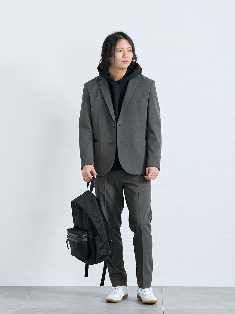 大人は休日にもセットアップコーデを