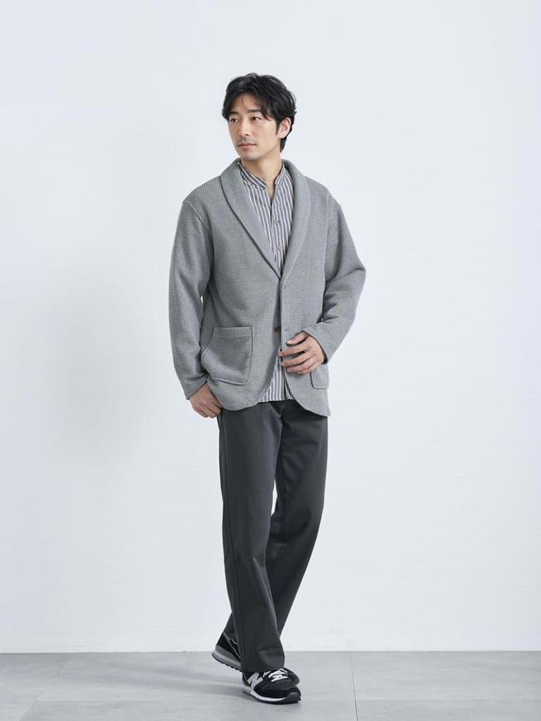 色合わせが肝。大人の柄シャツコーデ