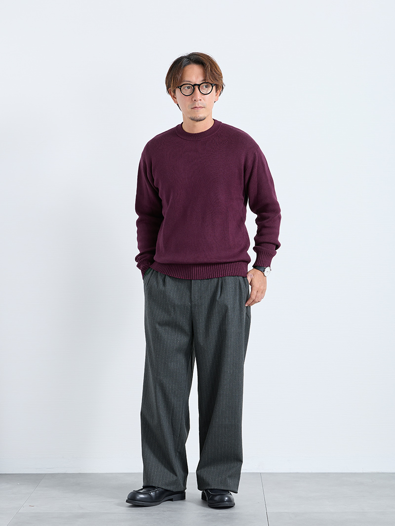 品と色気を纏う、バーガンディースタイル