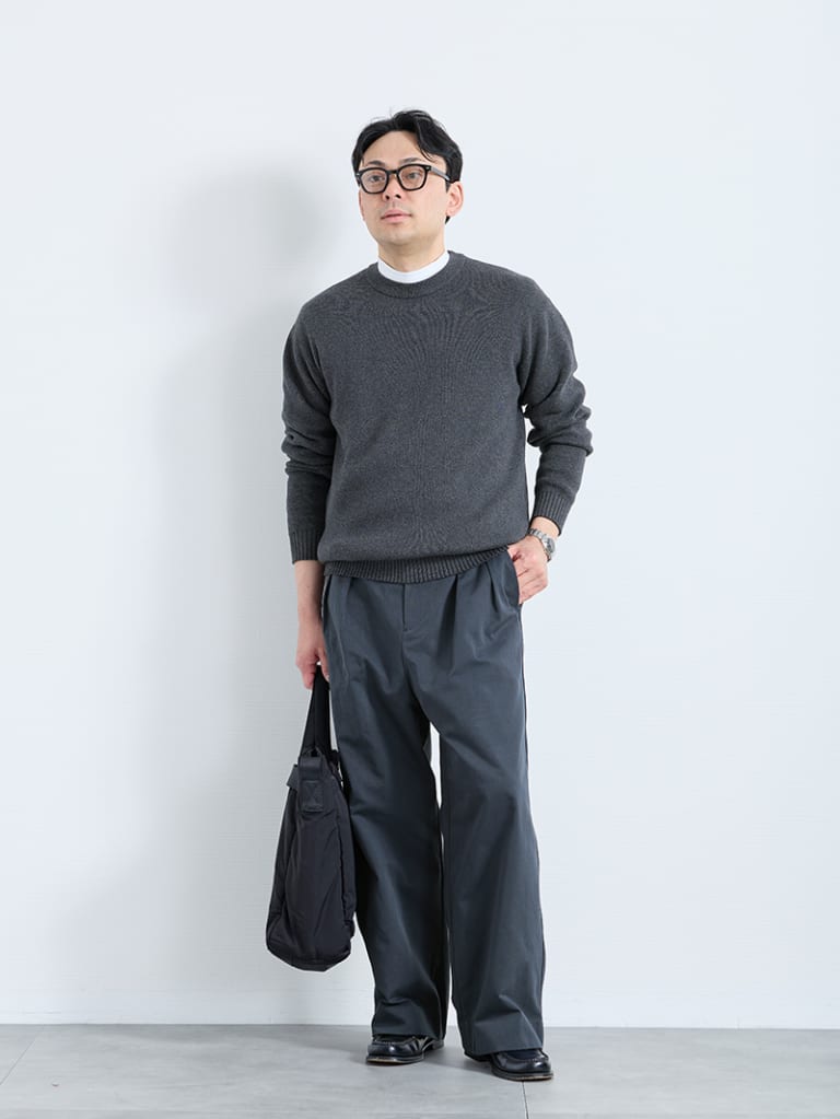 ゆったりシルエットには品が大切