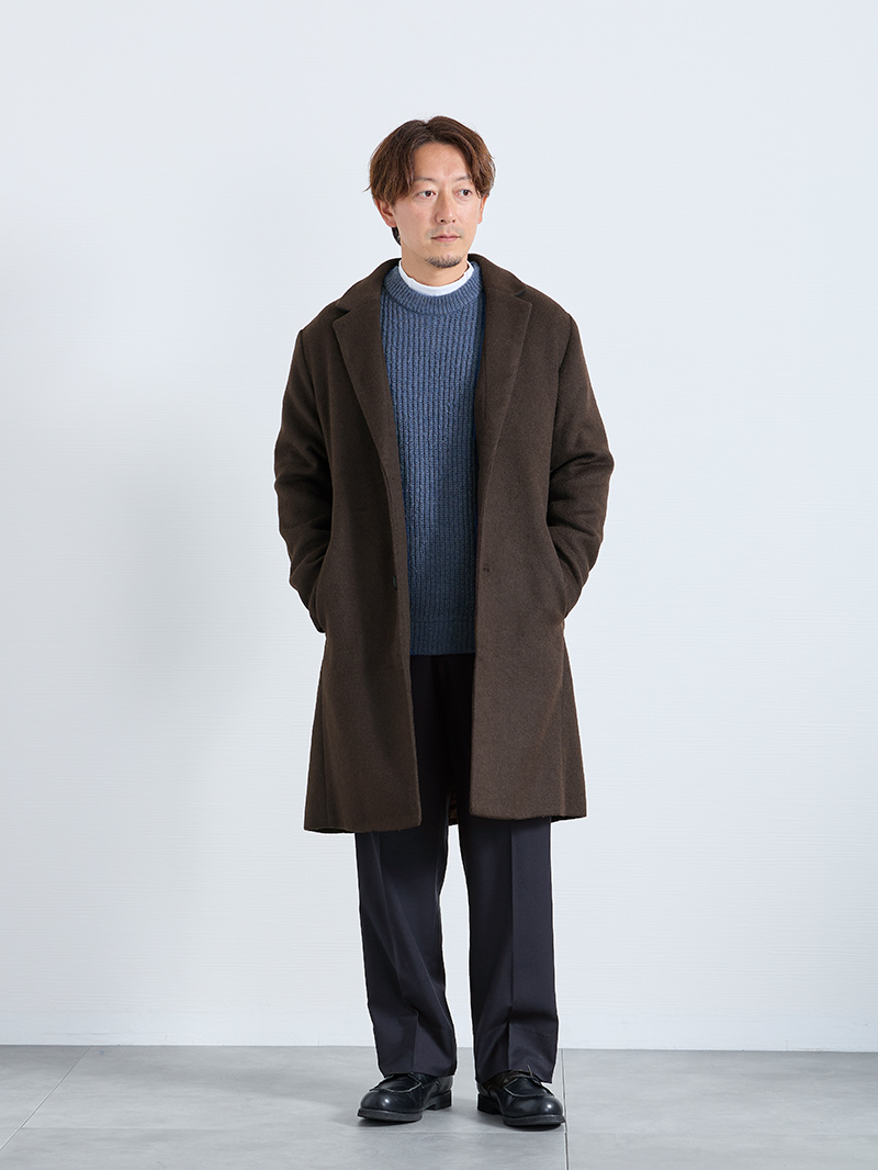 初めてのカラーニットはブルーが◎