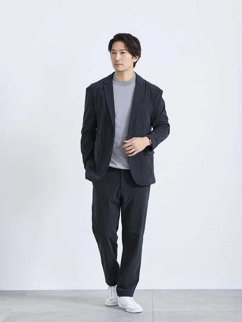 定番色はこだわり素材で差をつける