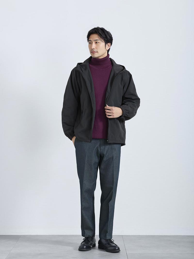 シーズンムードを感じさせる大人カジュアル