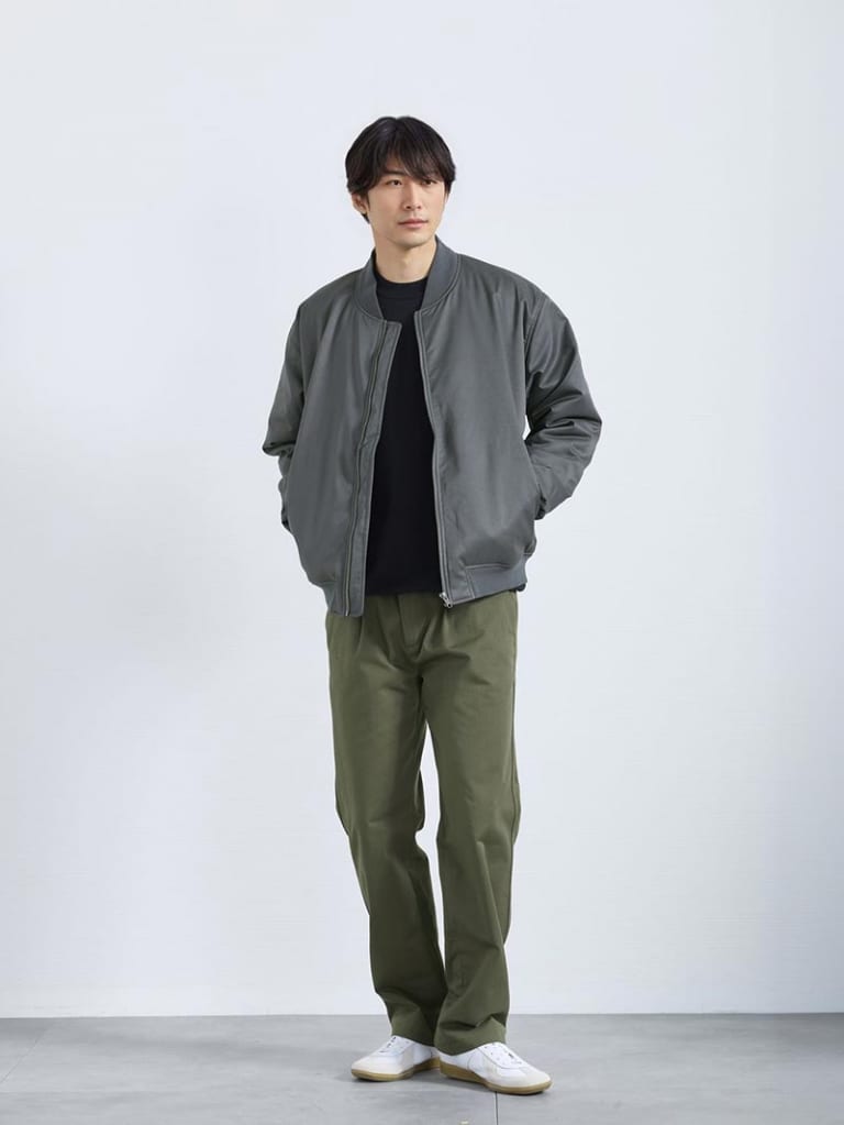 ワークテイストな休日カジュアル