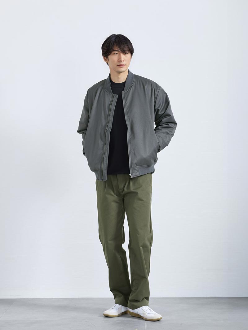 ワークテイストな休日カジュアル