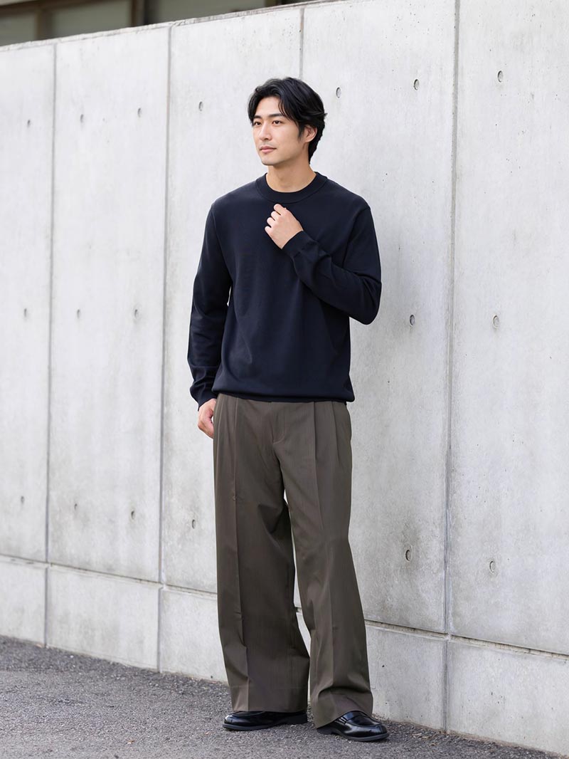 ワイドパンツと相性の良い靴を合わせたメンズコーデ