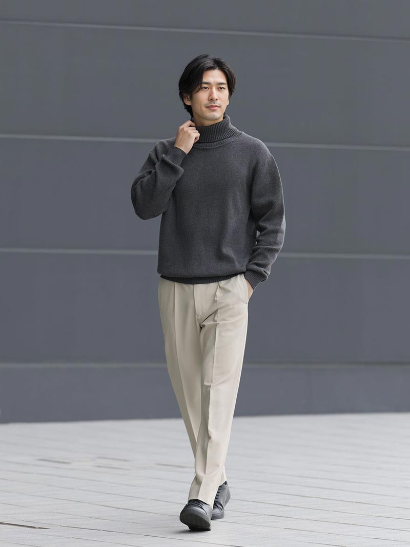 力の抜けた大人の上品カジュアル