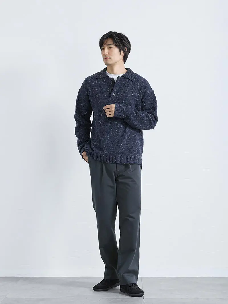 肩 幅広い 男