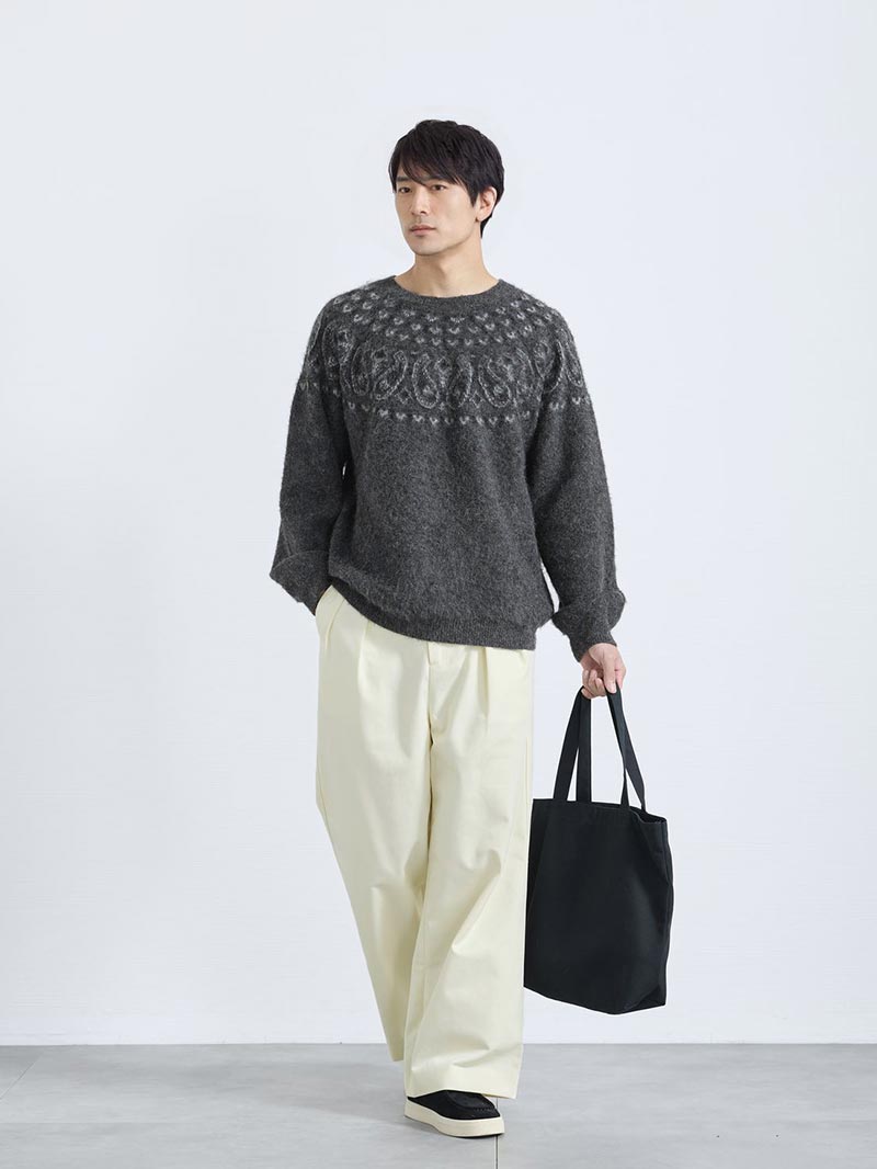 ゆったりシルエットでつくる休日コーデ