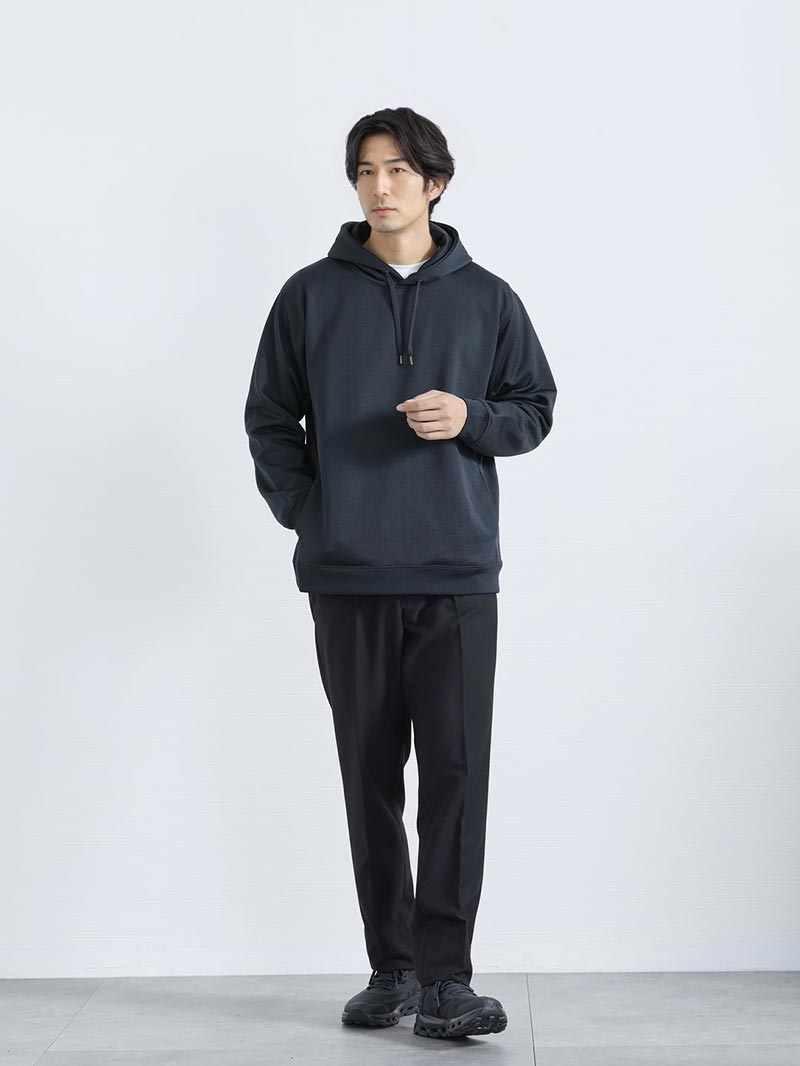 脱・ラフ見え　品よく魅せるパーカーコーデ