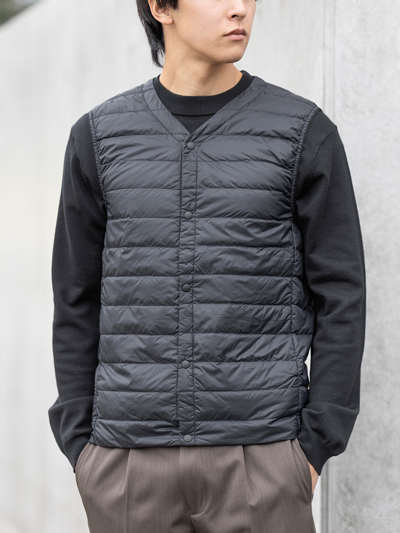 キルティングダウンベスト