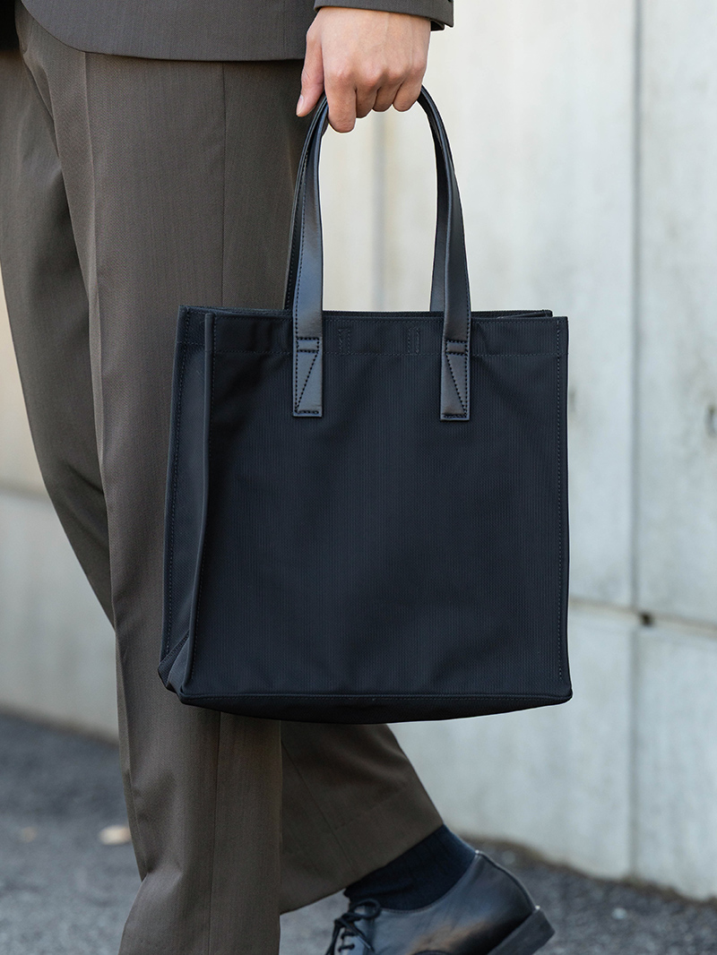 オシャレにキマる流行りのメンズバッグ