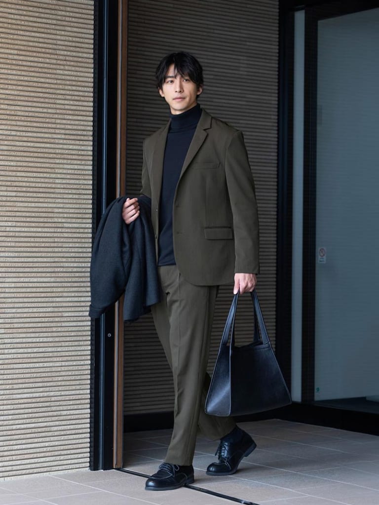 ブラック×ブラウンの上品セットアップ