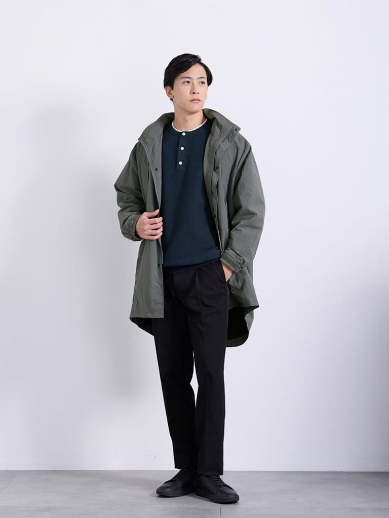 首元でつくる大人の抜け感
