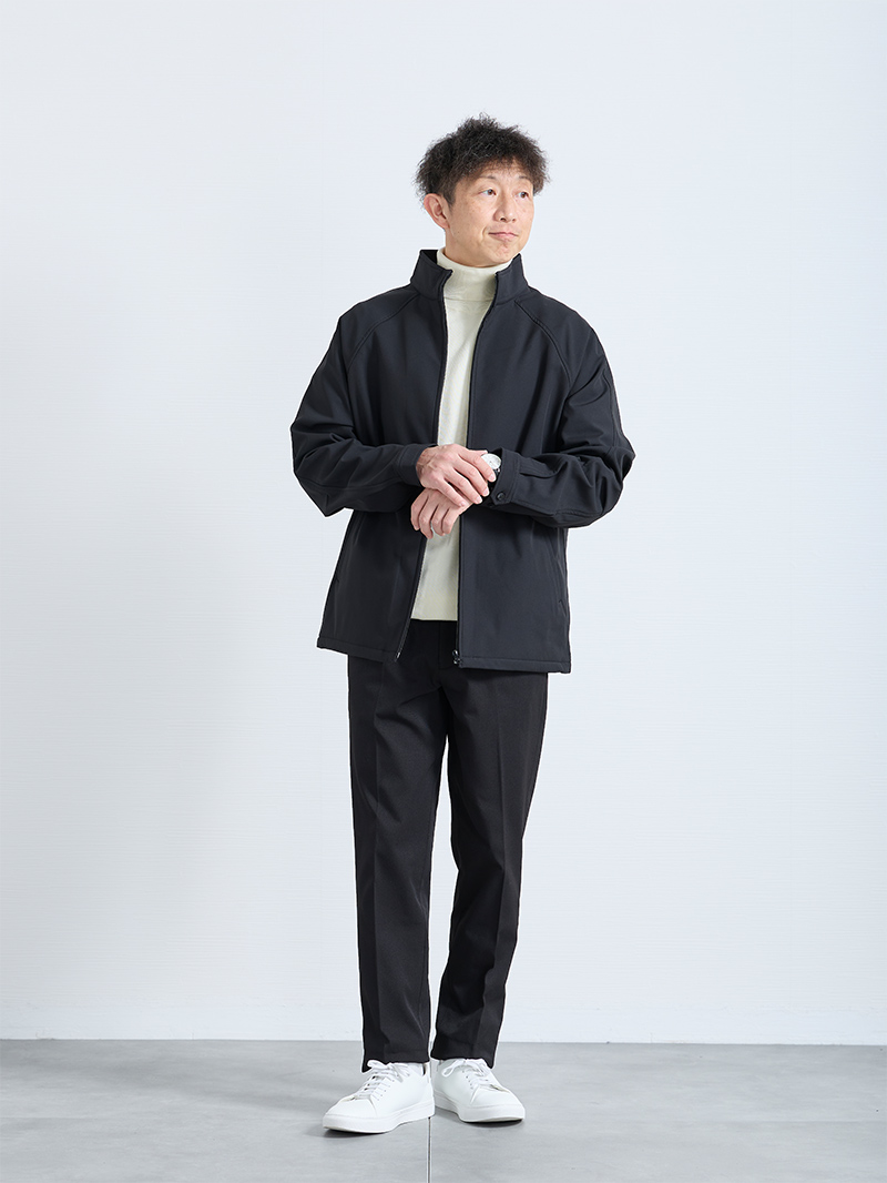 オフィスでも快適な冬ブルゾンスタイル