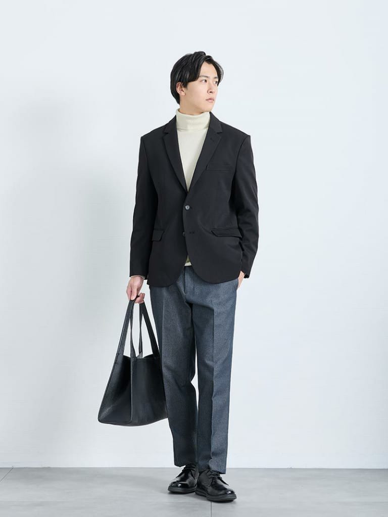 都会的に仕上げた通勤コーデ