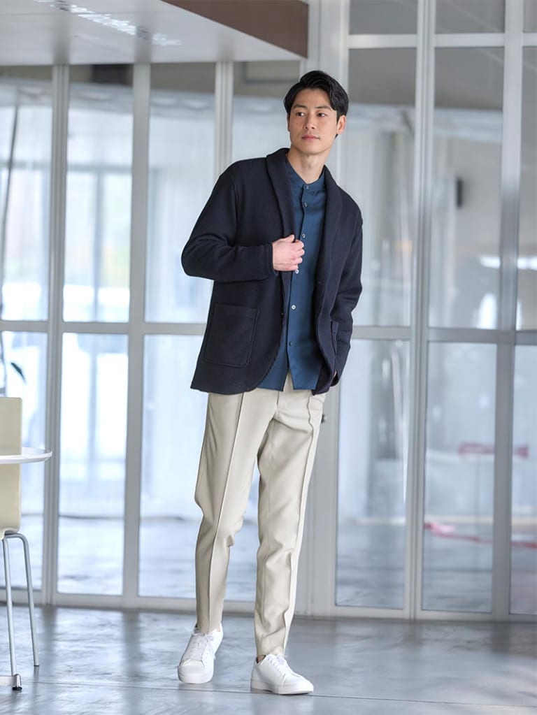 きちんと感と抜けを意識した大人コーデ