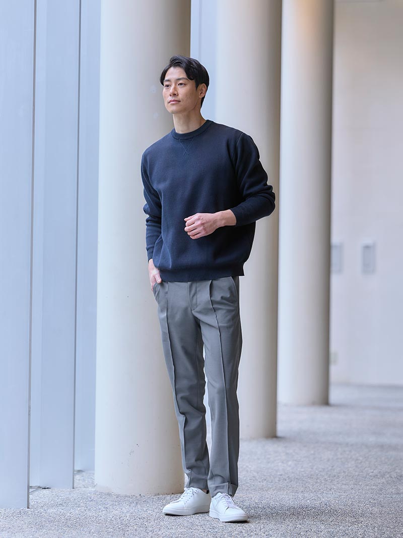 場所を選ばない大人のオフコーデ