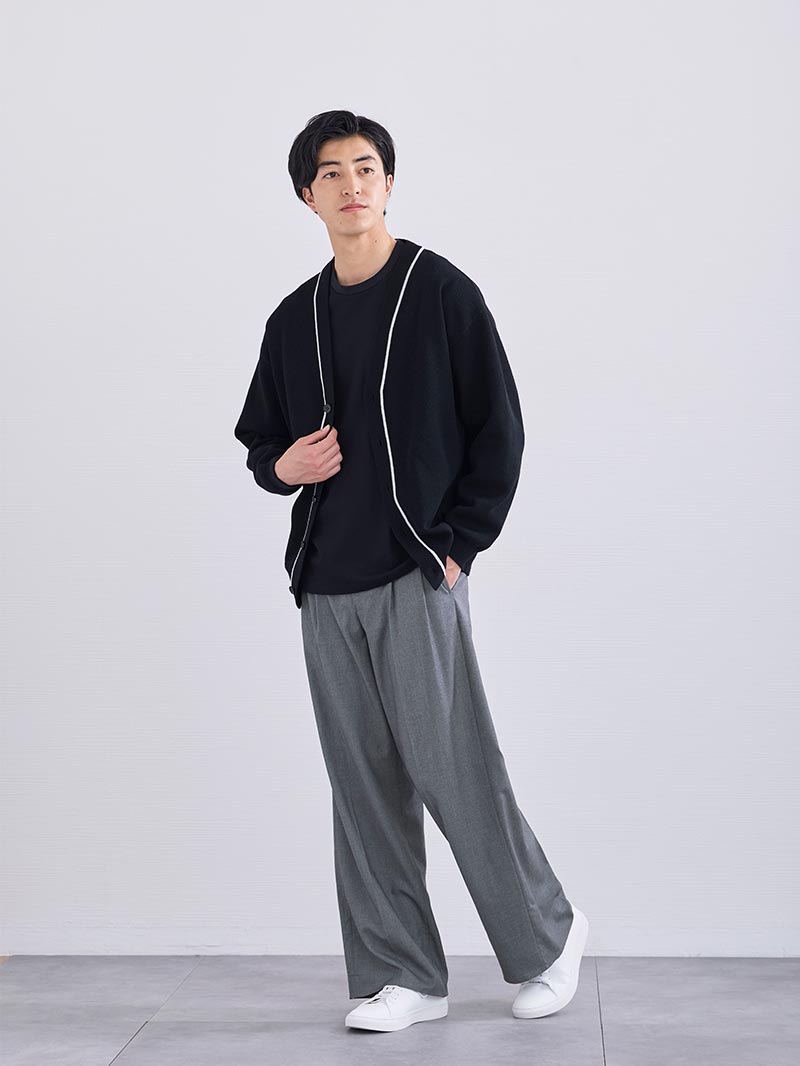 力を抜いてもきちんと見える上下バランス