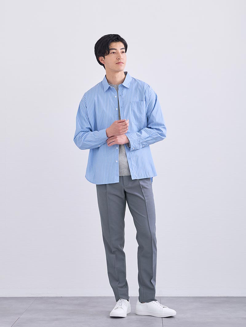 軽さと品を両立する、ブルーストライプの魅力