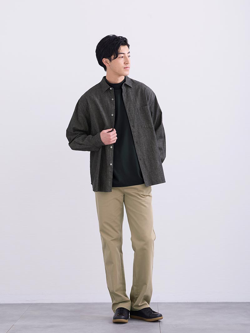 ブラックを軸にした、やさしいトーンの組み合わせ