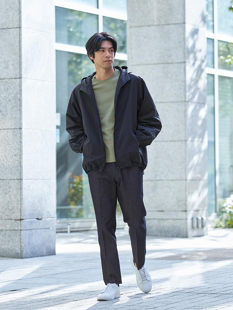 都会に馴染む、スマートな重ね方