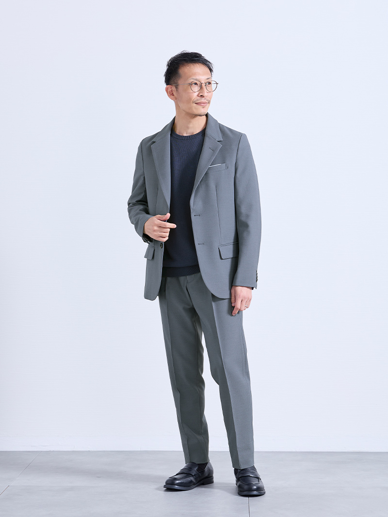 会食シーンで差がつく端正セットアップ