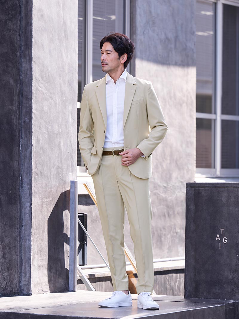 気張らず決まる上品カジュアル