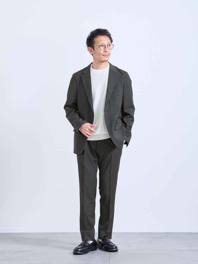 街歩きに馴染む洗練セット