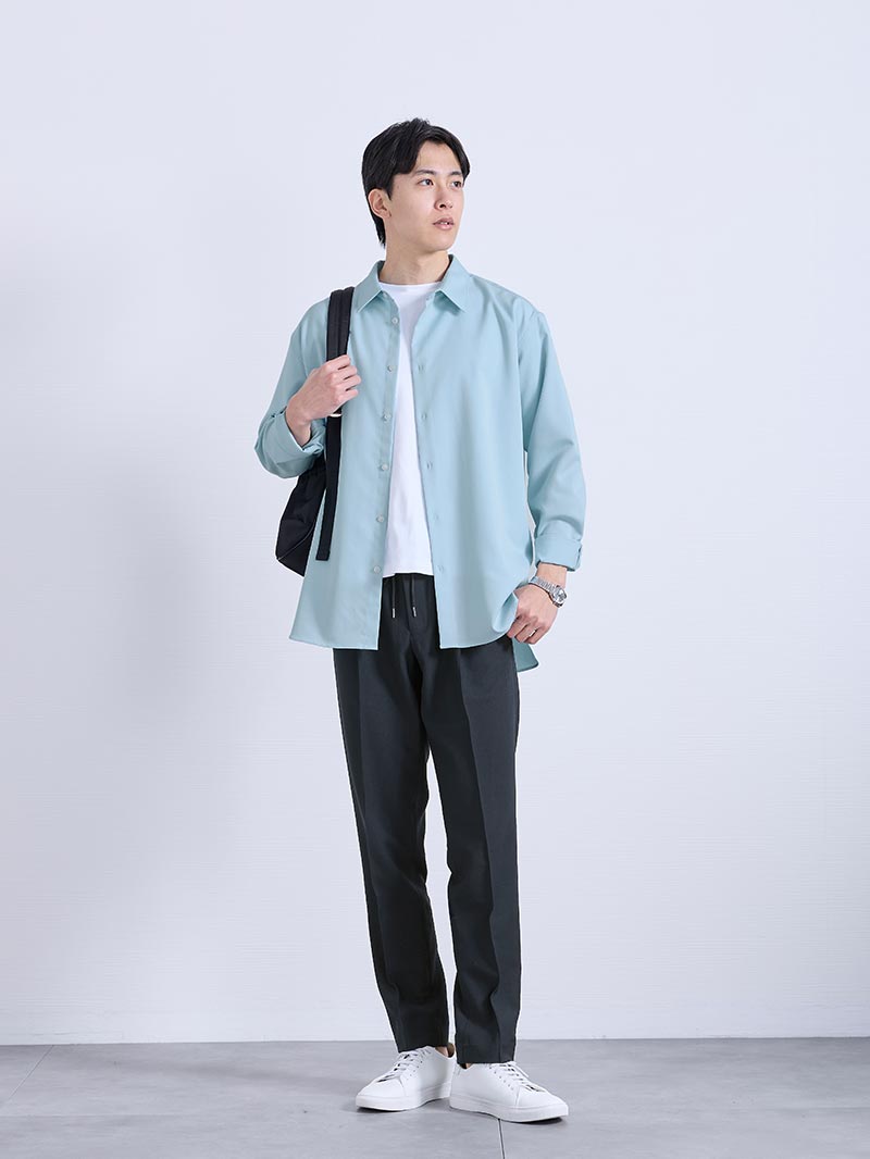 休日に映える爽やかシャツスタイル