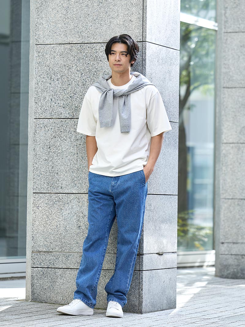 さりげない工夫で見せる、大人の抜け感