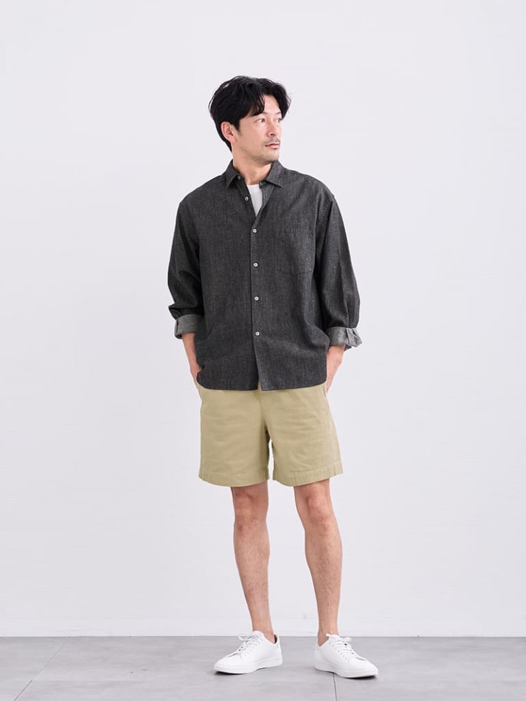 シンプルで清潔感のある夏コーデ