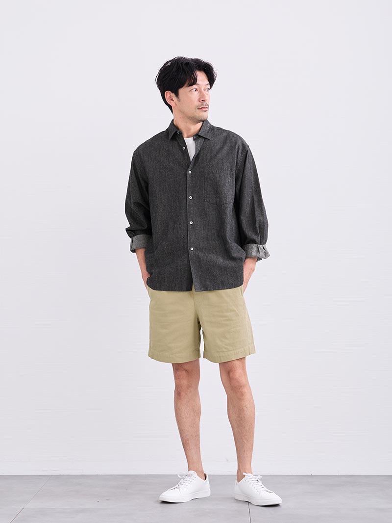 シンプルで清潔感のある夏コーデ