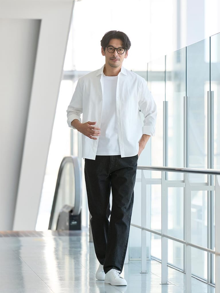軽やかさ際立つ洗練カジュアル