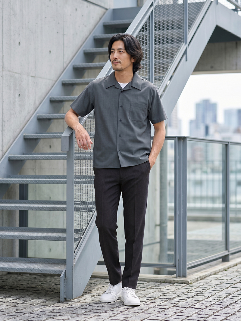 暑い日の出社に。開襟シャツで涼しくきちんと