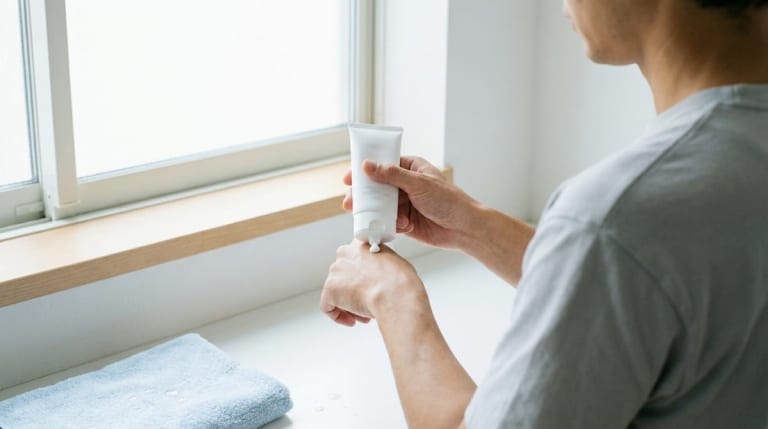 メンズにUVケアは必要？正しい方法とおすすめの日焼け止めを紹介