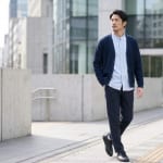 ストライプパンツ メンズコーデ 冬の着こなし