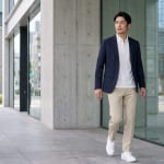 オフィスカジュアル パンツ メンズの着こなし