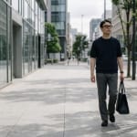 【20代メンズ向け】好印象なオフィスカジュアルスタイルを作るコツとおすすめアイテム＆コーデ例