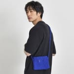 サコッシュのオシャレな使い方講座！イマ押さえるべきコーデも紹介