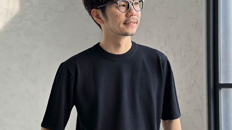 ネイビーニットコーデでメンズスタイルを格上げ！人気の着こなしを紹介