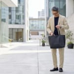 ビジネスバッグ メンズ 50代の着こなし