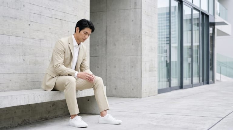 ビジネスの服装 メンズの基準｜スーツのインナーとNG例、平日5日の組み立て方
