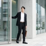オフィスカジュアル セットアップの着こなし