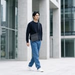 ショルダーバッグ メンズ ブランド 20代の着こなし